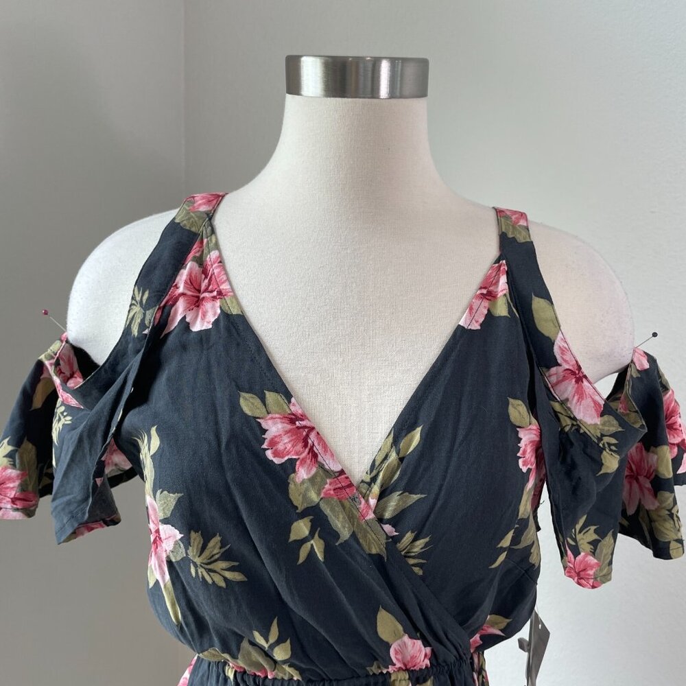 NEW $54 O'Neill Womens Large Charcoal Gray Floral Print Cold Shoulder Wrap Dress - Picture 4 of 12